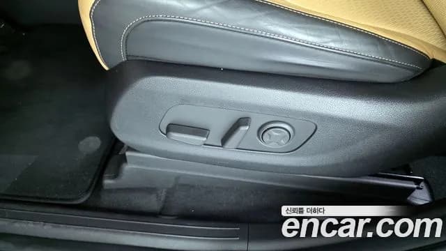 2021 Kia Carnival 4Generation Gasoline 7-Seater Signature Sold VIN KNANE813BMS053012 – interior seats 2021 Kia Carnival 4Generation Gasoline 7-Seater Signature Sold VIN KNANE813BMS053012 – interior seats