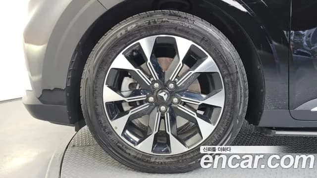 2021 Kia Carnival 4Generation Gasoline 9-seater Limousine(Special vehicle) Sold VIN KNANE813BMS080437 – side profile 2021 Kia Carnival 4Generation Gasoline 9-seater Limousine(Special vehicle) Sold VIN KNANE813BMS080437 – side profile