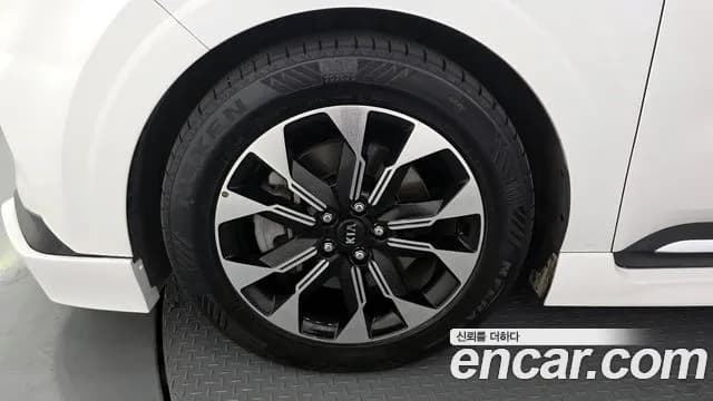 2021 Kia Carnival 4Generation Gasoline 9-seater Limousine(Special vehicle) Sold VIN KNANE813BMS080445 – photo 14 2021 Kia Carnival 4Generation Gasoline 9-seater Limousine(Special vehicle) Sold VIN KNANE813BMS080445 – photo 14