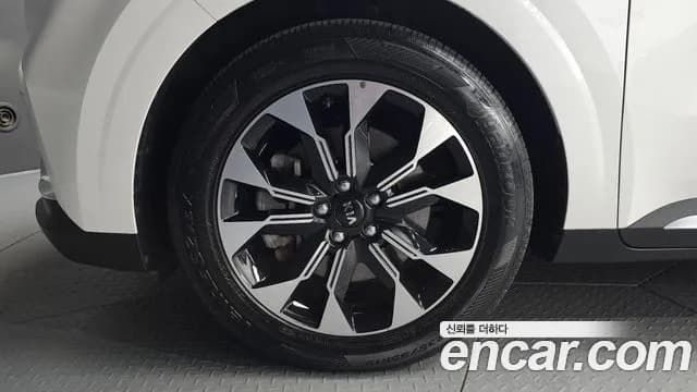 2021 Kia Carnival 4th Gen Gasoline 9-Seater Signature Sold VIN KNANE813BMS083497 – undercarriage 2021 Kia Carnival 4th Gen Gasoline 9-Seater Signature Sold VIN KNANE813BMS083497 – undercarriage