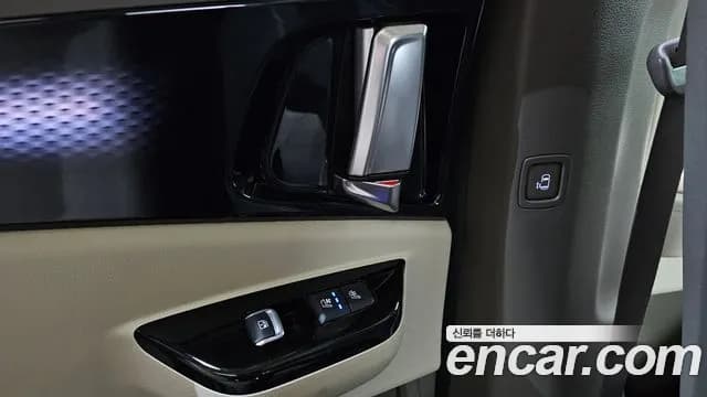 2021 Kia Carnival 4th Gen Gasoline 9-Seater Hi-Limousine Sold VIN KNANE813BMS090174 – photo 12 2021 Kia Carnival 4th Gen Gasoline 9-Seater Hi-Limousine Sold VIN KNANE813BMS090174 – photo 12