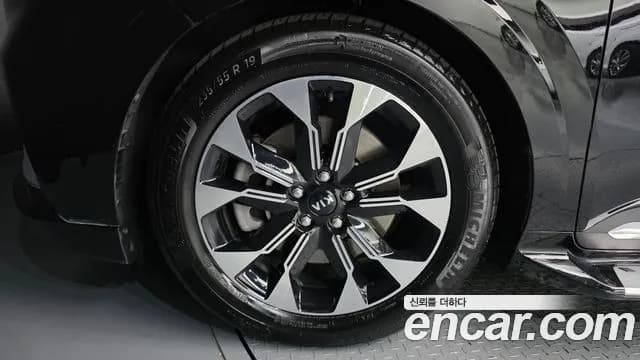 2021 Kia Carnival 4th Gen Gasoline 7-Seater Hi-Limousine Sold VIN KNANE813BMS092748 – photo 23 2021 Kia Carnival 4th Gen Gasoline 7-Seater Hi-Limousine Sold VIN KNANE813BMS092748 – photo 23