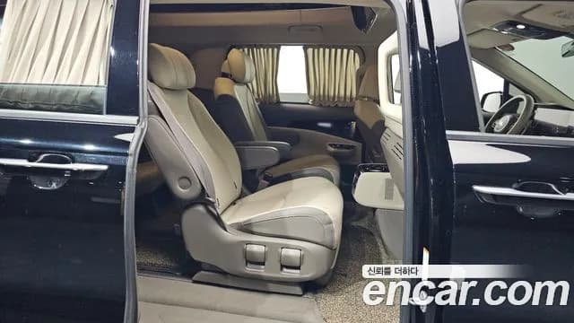 2021 Kia Carnival 4Generation Gasoline 7-Seater Hi-Limousine Sold VIN KNANE813BMS106405 – exterior detail 2021 Kia Carnival 4Generation Gasoline 7-Seater Hi-Limousine Sold VIN KNANE813BMS106405 – exterior detail