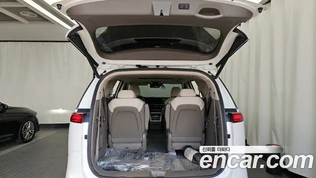 2021 Kia Carnival 4Generation Gasoline 9-Seater Signature Sold VIN KNANE813BMS126044 – rear exterior 2021 Kia Carnival 4Generation Gasoline 9-Seater Signature Sold VIN KNANE813BMS126044 – rear exterior