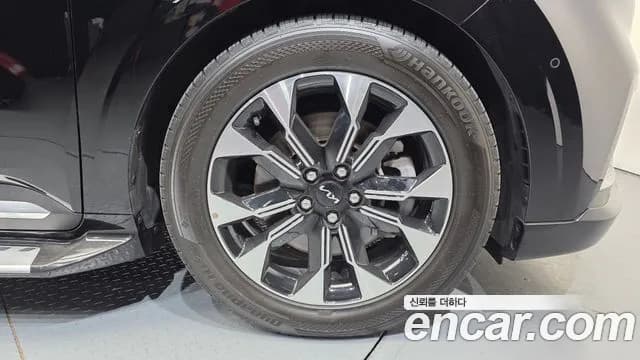 2022 Kia Carnival 4Generation 9-Seater Hi-Limousine(Special Vehicle) Sold VIN KNANE813BNS134644 – trunk area 2022 Kia Carnival 4Generation 9-Seater Hi-Limousine(Special Vehicle) Sold VIN KNANE813BNS134644 – trunk area