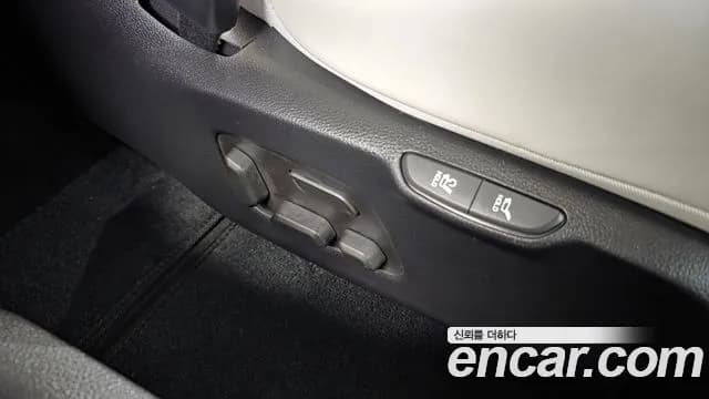 2022 Kia Carnival 4Generation Gasoline 7-Seater Signature Sold VIN KNANE813BNS138688 – trunk area 2022 Kia Carnival 4Generation Gasoline 7-Seater Signature Sold VIN KNANE813BNS138688 – trunk area
