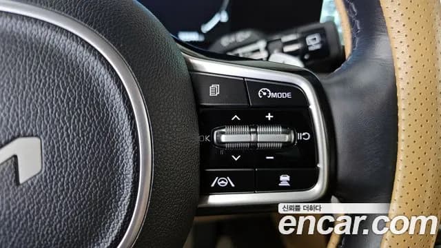 2022 Kia Carnival 4th Gen Gasoline 9-Seater Signature Sold VIN KNANE813BNS182771 – trunk area 2022 Kia Carnival 4th Gen Gasoline 9-Seater Signature Sold VIN KNANE813BNS182771 – trunk area