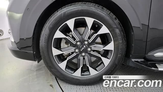 2022 Kia Carnival 4th Gen Gasoline 7-Seater Hi-Limousine Sold VIN KNANE813BNS184890 – side profile 2022 Kia Carnival 4th Gen Gasoline 7-Seater Hi-Limousine Sold VIN KNANE813BNS184890 – side profile