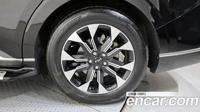 2022 Kia Carnival 4th Gen Gasoline 7-Seater Hi-Limousine Sold VIN KNANE813BNS184890 – exterior detail 2022 Kia Carnival 4th Gen Gasoline 7-Seater Hi-Limousine Sold VIN KNANE813BNS184890 – exterior detail