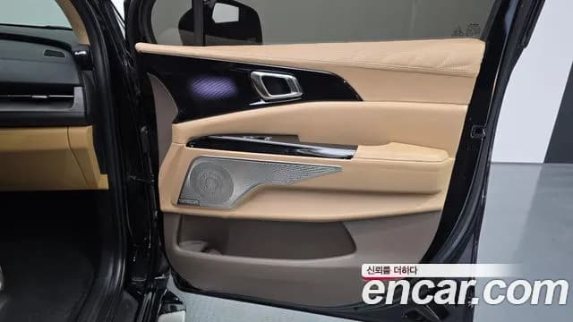 2023 Kia Carnival 4th Gen Gasoline 9-seater Limousine(Special vehicle) Sold VIN KNANE813BPS191871 – photo 11 2023 Kia Carnival 4th Gen Gasoline 9-seater Limousine(Special vehicle) Sold VIN KNANE813BPS191871 – photo 11