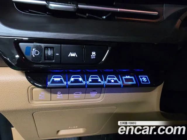 2023 Kia Carnival 4th Gen Gasoline 9-seater Limousine(Special vehicle) Sold VIN KNANE813BPS221024 – photo 17 2023 Kia Carnival 4th Gen Gasoline 9-seater Limousine(Special vehicle) Sold VIN KNANE813BPS221024 – photo 17