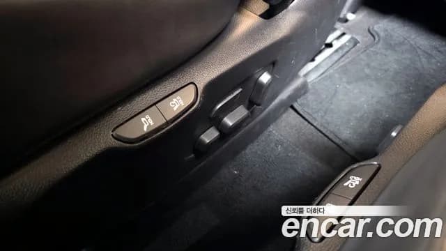 2023 Kia Carnival 4Generation Gasoline 7-Seater Signature Sold VIN KNANE813BPS231042 – exterior detail 2023 Kia Carnival 4Generation Gasoline 7-Seater Signature Sold VIN KNANE813BPS231042 – exterior detail