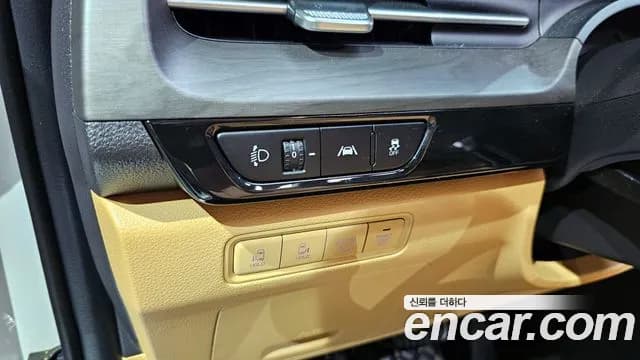 2023 Kia Carnival 4th Gen Gasoline 7-Seater Signature Sold VIN KNANE813BPS233644 – rear exterior 2023 Kia Carnival 4th Gen Gasoline 7-Seater Signature Sold VIN KNANE813BPS233644 – rear exterior