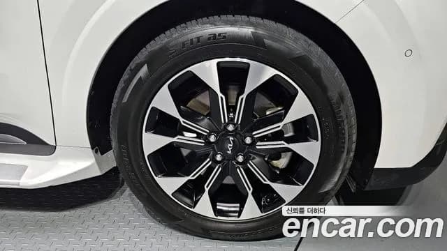 2023 Kia Carnival 4th Gen Gasoline 7-Seater Signature Sold VIN KNANE813BPS233644 – photo 24 2023 Kia Carnival 4th Gen Gasoline 7-Seater Signature Sold VIN KNANE813BPS233644 – photo 24