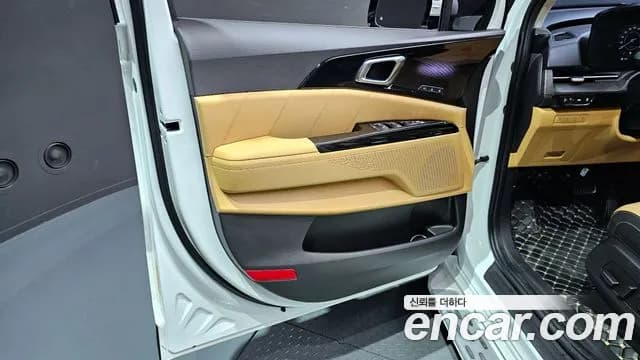 2023 Kia Carnival 4th Gen Gasoline 7-Seater Signature Sold VIN KNANE813BPS233644 – photo 27 2023 Kia Carnival 4th Gen Gasoline 7-Seater Signature Sold VIN KNANE813BPS233644 – photo 27