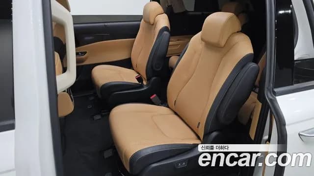 2023 Kia Carnival 4Generation Gasoline 9-Seater Signature Sold VIN KNANE813BPS236259 – exterior detail 2023 Kia Carnival 4Generation Gasoline 9-Seater Signature Sold VIN KNANE813BPS236259 – exterior detail