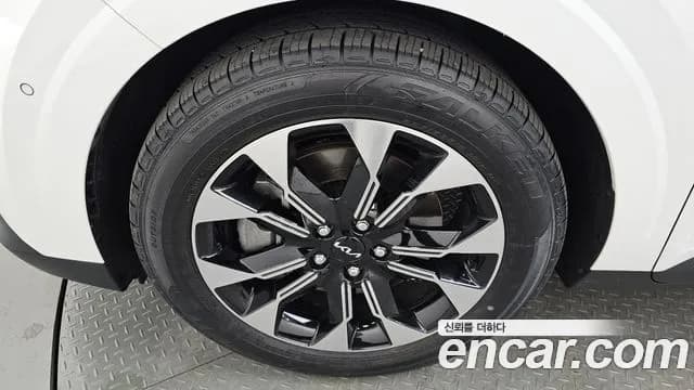 2023 Kia Carnival 4Generation Gasoline 9-Seater Signature Sold VIN KNANE813BPS236259 – trunk area 2023 Kia Carnival 4Generation Gasoline 9-Seater Signature Sold VIN KNANE813BPS236259 – trunk area