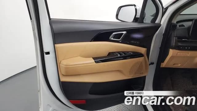 2023 Kia Carnival 4th Gen Gasoline 7-Seater Signature Sold VIN KNANE813BPS245255 – rear exterior 2023 Kia Carnival 4th Gen Gasoline 7-Seater Signature Sold VIN KNANE813BPS245255 – rear exterior