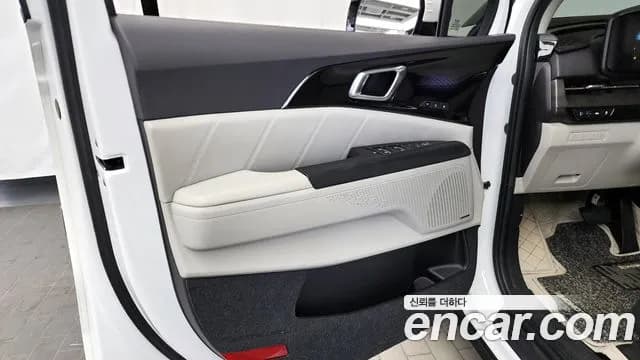 2023 Kia Carnival 4Generation Gasoline 7-Seater Signature Sold VIN KNANE813BPS246772 – side profile 2023 Kia Carnival 4Generation Gasoline 7-Seater Signature Sold VIN KNANE813BPS246772 – side profile
