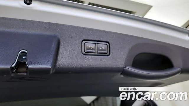 2023 Kia Carnival 4Generation Gasoline 7-Seater Signature Sold VIN KNANE813BPS246772 – exterior detail 2023 Kia Carnival 4Generation Gasoline 7-Seater Signature Sold VIN KNANE813BPS246772 – exterior detail
