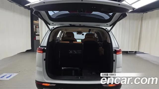 2023 Kia Carnival 4Generation Gasoline 7-Seater Signature Sold VIN KNANE813BPS246796 – interior seats 2023 Kia Carnival 4Generation Gasoline 7-Seater Signature Sold VIN KNANE813BPS246796 – interior seats