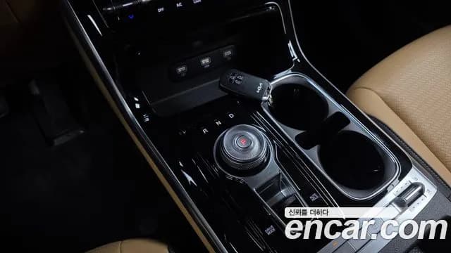 2023 Kia Carnival 4Generation Gasoline 7-Seater Signature Sold VIN KNANE813BPS246796 – exterior detail 2023 Kia Carnival 4Generation Gasoline 7-Seater Signature Sold VIN KNANE813BPS246796 – exterior detail