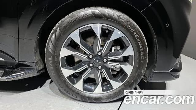 2023 Kia Carnival 4th Gen Gasoline 9-seater Limousine(Special vehicle) Sold VIN KNANE813BPS253217 – photo 17 2023 Kia Carnival 4th Gen Gasoline 9-seater Limousine(Special vehicle) Sold VIN KNANE813BPS253217 – photo 17