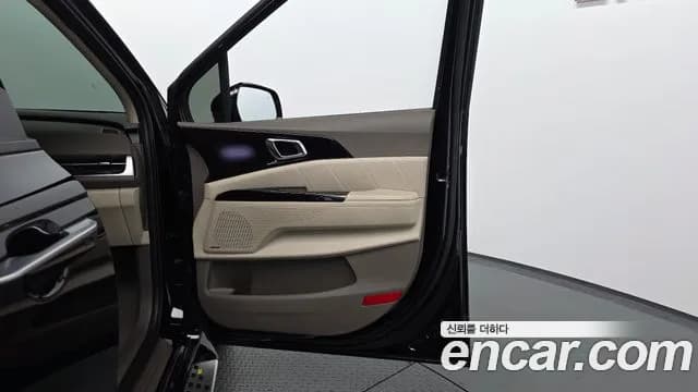 2023 Kia Carnival 4Generation Gasoline 9-Seater Hi-Limousine Sold VIN KNANE813BPS265272 – side profile 2023 Kia Carnival 4Generation Gasoline 9-Seater Hi-Limousine Sold VIN KNANE813BPS265272 – side profile