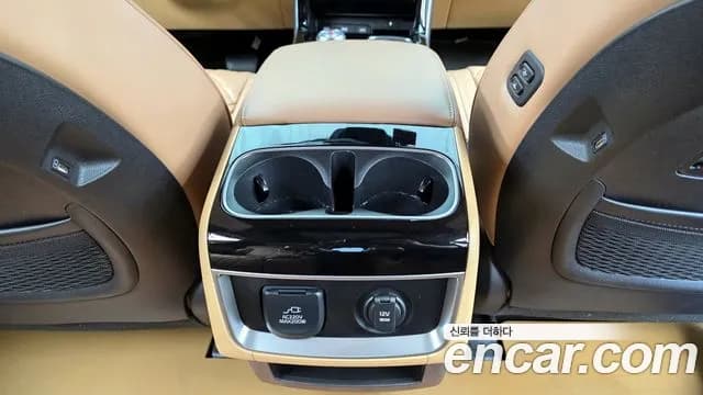 2023 Kia Carnival 4Generation 9-Seater Hi-Limousine(Special Vehicle) Sold VIN KNANE813BPS294433 – rear exterior 2023 Kia Carnival 4Generation 9-Seater Hi-Limousine(Special Vehicle) Sold VIN KNANE813BPS294433 – rear exterior