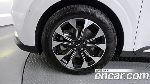 2023 Kia Carnival 4Generation Gasoline 7-Seater Signature Sold VIN KNANE813BPS298215 – front exterior 2023 Kia Carnival 4Generation Gasoline 7-Seater Signature Sold VIN KNANE813BPS298215 – front exterior