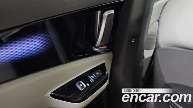 2023 Kia Carnival 4th Gen Gasoline 9-Seater Hi-Limousine Sold VIN KNANE813BPS299944 – interior seats 2023 Kia Carnival 4th Gen Gasoline 9-Seater Hi-Limousine Sold VIN KNANE813BPS299944 – interior seats