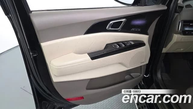 2023 Kia Carnival 4th Gen Gasoline 9-Seater Hi-Limousine Sold VIN KNANE813BPS300582 – rear exterior 2023 Kia Carnival 4th Gen Gasoline 9-Seater Hi-Limousine Sold VIN KNANE813BPS300582 – rear exterior