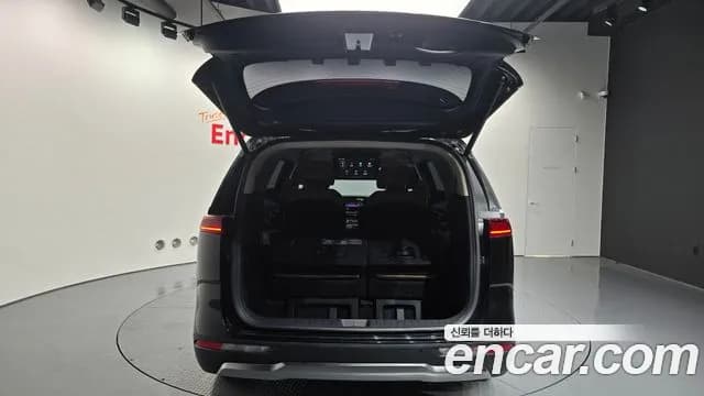 2023 Kia Carnival 4th Gen Gasoline 7-Seater Signature Sold VIN KNANE813BPS312022 – interior seats 2023 Kia Carnival 4th Gen Gasoline 7-Seater Signature Sold VIN KNANE813BPS312022 – interior seats
