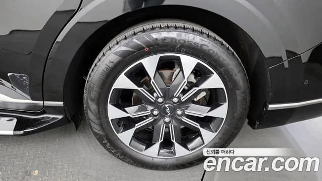 2023 Kia Carnival 4Generation Gasoline 9-Seater Hi-Limousine Sold VIN KNANE813BPS315342 – trunk area 2023 Kia Carnival 4Generation Gasoline 9-Seater Hi-Limousine Sold VIN KNANE813BPS315342 – trunk area