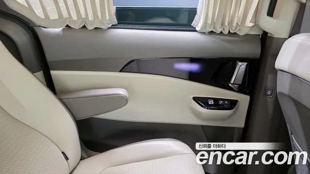 2023 Kia Carnival 4Generation Gasoline 9-Seater Hi-Limousine Sold VIN KNANE813BPS318124 – photo 19 2023 Kia Carnival 4Generation Gasoline 9-Seater Hi-Limousine Sold VIN KNANE813BPS318124 – photo 19