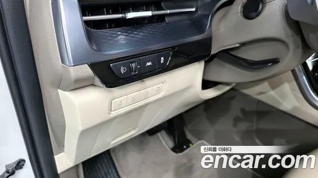 2023 Kia Carnival 4Generation Gasoline 9-Seater Hi-Limousine Sold VIN KNANE813BPS318124 – photo 28 2023 Kia Carnival 4Generation Gasoline 9-Seater Hi-Limousine Sold VIN KNANE813BPS318124 – photo 28