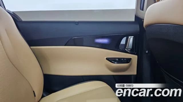 2023 Kia Carnival 4th Gen Gasoline 9-Seater Signature Sold VIN KNANE813BPS346083 – photo 11 2023 Kia Carnival 4th Gen Gasoline 9-Seater Signature Sold VIN KNANE813BPS346083 – photo 11