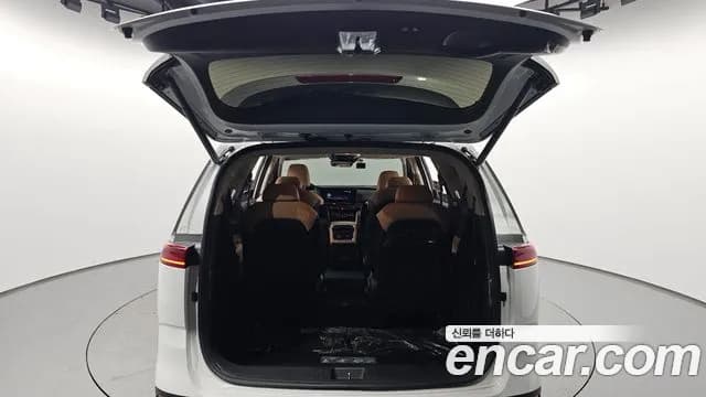 2023 Kia Carnival 4th Gen Gasoline 9-Seater Signature Sold VIN KNANE813BPS384826 – interior seats 2023 Kia Carnival 4th Gen Gasoline 9-Seater Signature Sold VIN KNANE813BPS384826 – interior seats