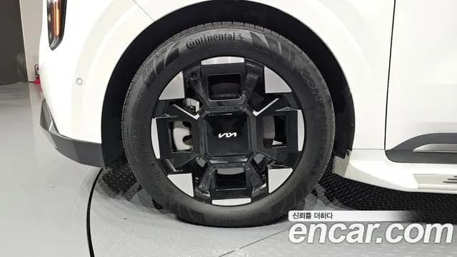2024 Kia The New Carnival 4th Gen Gasoline 9-Seater Signature Sold VIN KNANE813BRS408024 – photo 14 2024 Kia The New Carnival 4th Gen Gasoline 9-Seater Signature Sold VIN KNANE813BRS408024 – photo 14