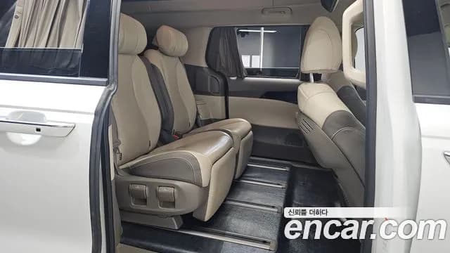 2024 Kia The New Carnival 4th Gen Gasoline 7-Seater Hi Limousine Sold VIN KNANE813BRS417000 – interior seats 2024 Kia The New Carnival 4th Gen Gasoline 7-Seater Hi Limousine Sold VIN KNANE813BRS417000 – interior seats