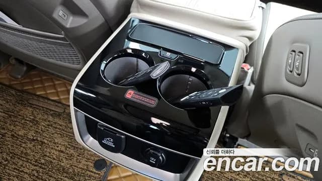 2024 Kia The New Carnival 4th Gen Gasoline 7-Seater Hi Limousine Sold VIN KNANE813BRS426077 – exterior detail 2024 Kia The New Carnival 4th Gen Gasoline 7-Seater Hi Limousine Sold VIN KNANE813BRS426077 – exterior detail