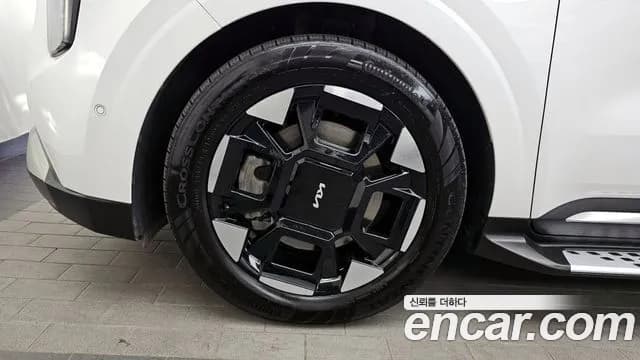 2024 Kia The New Carnival 4th Gen Gasoline 7-Seater Hi Limousine Sold VIN KNANE813BRS426077 – trunk area 2024 Kia The New Carnival 4th Gen Gasoline 7-Seater Hi Limousine Sold VIN KNANE813BRS426077 – trunk area