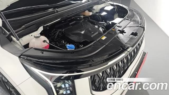 2024 Kia The New Carnival 4th Gen Gasoline 7-Seater Hi Limousine Sold VIN KNANE813BRS429038 – rear exterior 2024 Kia The New Carnival 4th Gen Gasoline 7-Seater Hi Limousine Sold VIN KNANE813BRS429038 – rear exterior