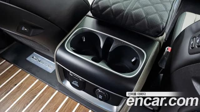 2024 Kia The New Carnival 4th Gen Gasoline 9-Seater Signature Sold VIN KNANE813BRS436346 – front exterior 2024 Kia The New Carnival 4th Gen Gasoline 9-Seater Signature Sold VIN KNANE813BRS436346 – front exterior