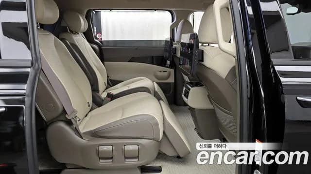 2025 Kia The New Carnival 4th Gen Gasoline 7-Seater Gravity Sold VIN KNANE813BSS452393 – exterior detail 2025 Kia The New Carnival 4th Gen Gasoline 7-Seater Gravity Sold VIN KNANE813BSS452393 – exterior detail