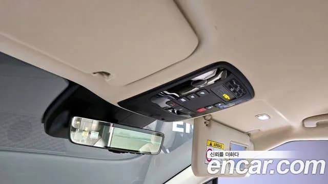 2025 Kia The New Carnival 4th Gen Gasoline 7-Seater Signature Sold VIN KNANE813BSS467182 – photo 17 2025 Kia The New Carnival 4th Gen Gasoline 7-Seater Signature Sold VIN KNANE813BSS467182 – photo 17