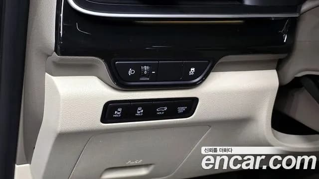 2025 Kia The New Carnival 4th Gen Gasoline 7-Seater Signature Sold VIN KNANE813BSS467182 – photo 18 2025 Kia The New Carnival 4th Gen Gasoline 7-Seater Signature Sold VIN KNANE813BSS467182 – photo 18