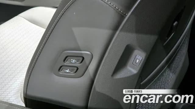 2025 Kia The New Carnival 4th Gen Gasoline 7-Seater Signature Sold VIN KNANE813BSS467182 – photo 21 2025 Kia The New Carnival 4th Gen Gasoline 7-Seater Signature Sold VIN KNANE813BSS467182 – photo 21