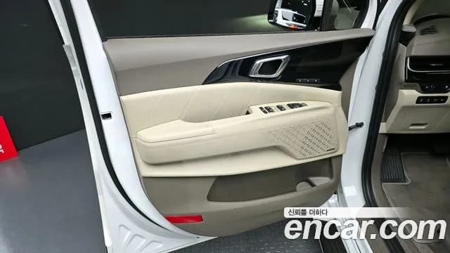 2025 Kia The New Carnival 4th Gen Gasoline 7-Seater Signature Sold VIN KNANE813BSS467182 – photo 22 2025 Kia The New Carnival 4th Gen Gasoline 7-Seater Signature Sold VIN KNANE813BSS467182 – photo 22