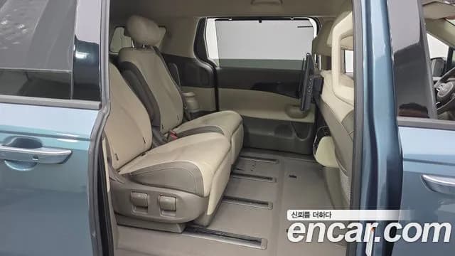 2025 Kia The New Carnival 4th Gen Gasoline 7-Seater Signature Sold VIN KNANE813BSS479904 – front exterior 2025 Kia The New Carnival 4th Gen Gasoline 7-Seater Signature Sold VIN KNANE813BSS479904 – front exterior